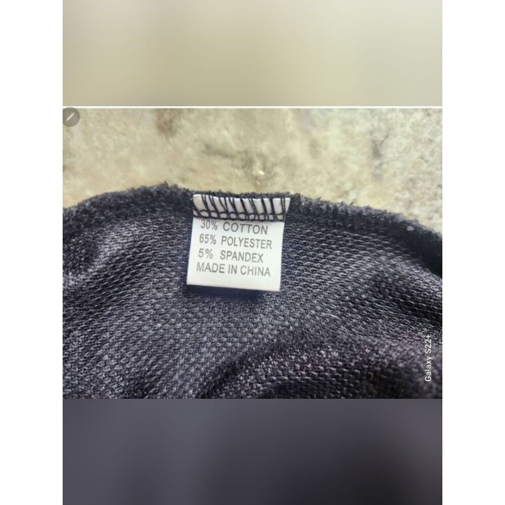O10 Quarter zip heather gray athletic shirt w pockets & Southwestern design - Picture 7 of 7